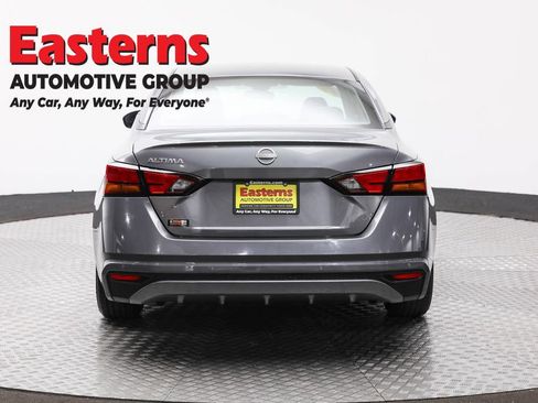 Used 2023 Nissan Altima 2.5 S image 6