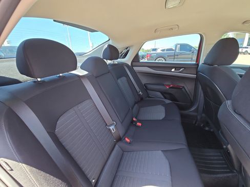 Used 2025 Kia K5 LXS FWD image 52