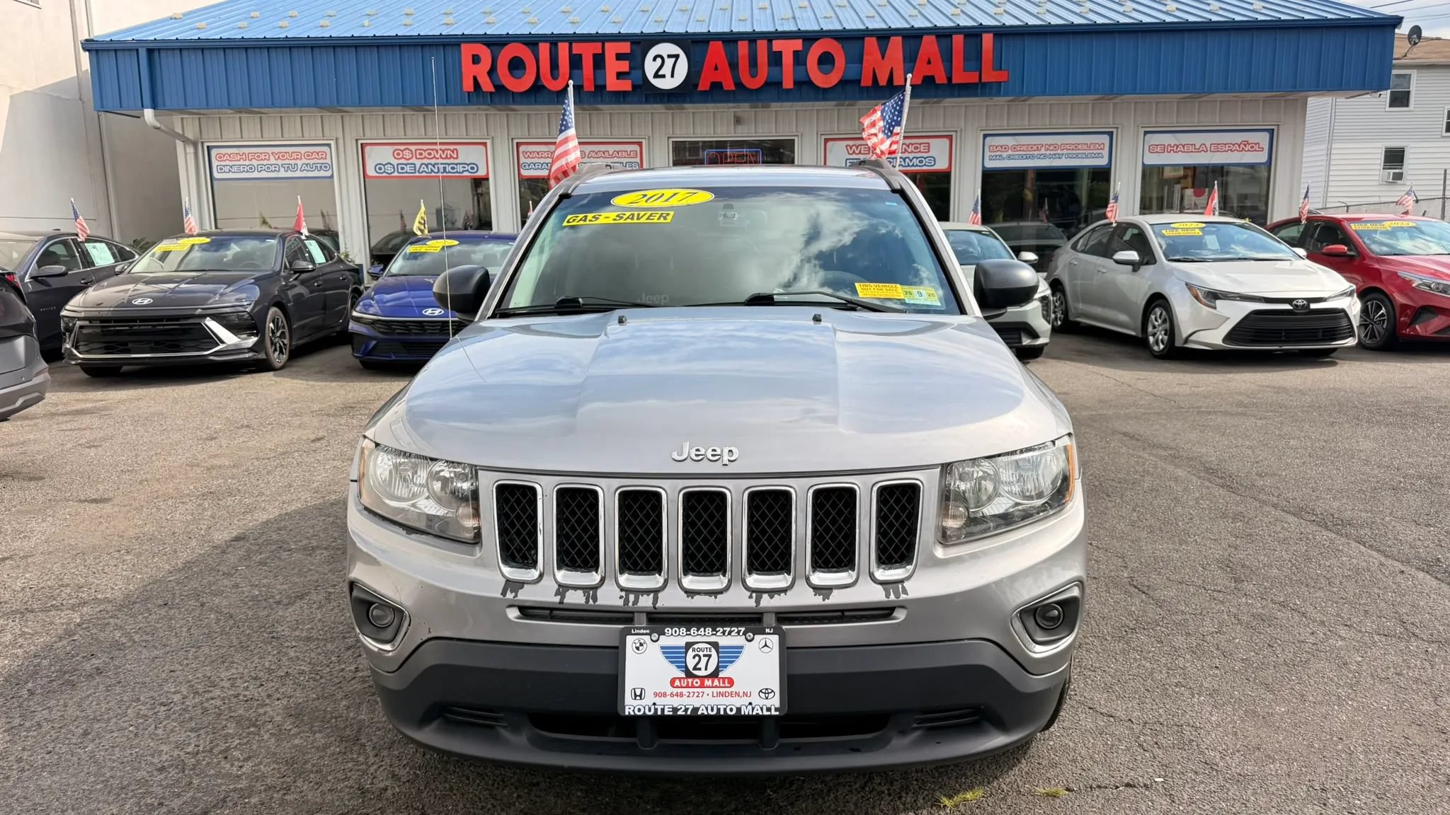 Used 2017 Jeep Compass Sport FWD image 3