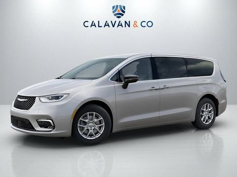 New 2026 Chrysler Pacifica Select FWD image 2