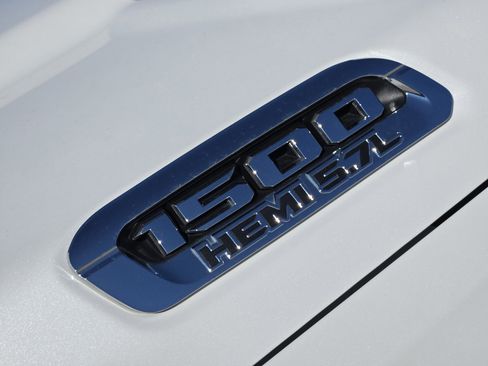 Certified 2019 RAM 1500 Limited image 10