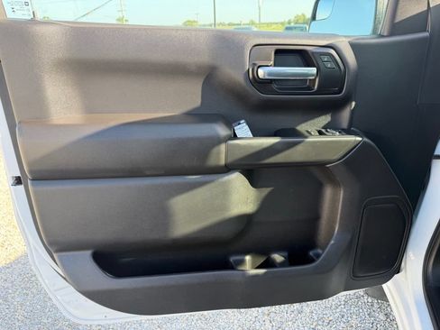 Used 2025 Chevrolet Silverado 1500 W/T RWD image 11