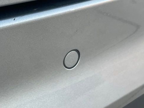 Used 2024 Cadillac XT4 Premium Luxury image 10