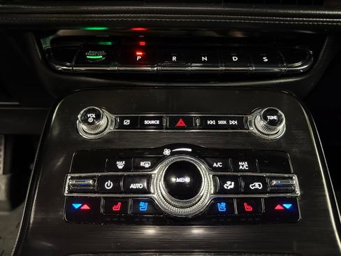 Certified 2021 Lincoln Nautilus Reserve AWD/4WD image 13