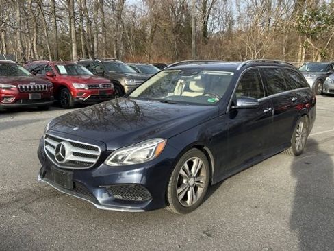 Used 2015 Mercedes-Benz E 350 4MATIC Wagon image 2