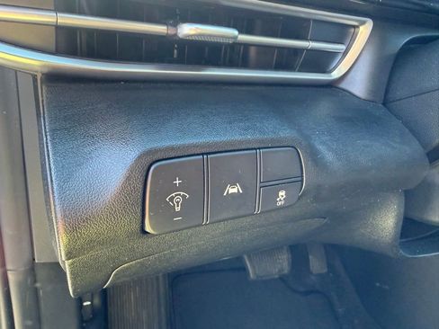 Used 2023 Hyundai Elantra SEL w/ Convenience Package image 14