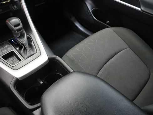 Certified 2024 Toyota RAV4 XLE w/ Convenience Package image 17