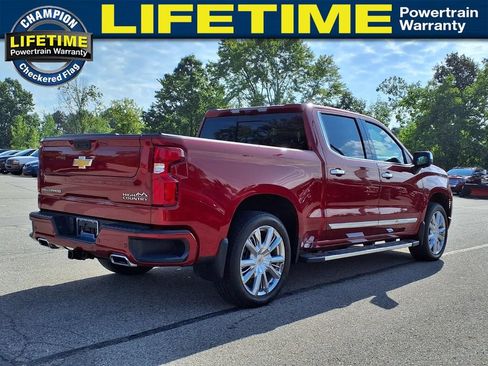Used 2024 Chevrolet Silverado 1500 High Country w/ High Country Premium Package AWD/4WD image 5