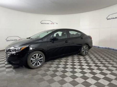 Certified 2025 Nissan Versa SV FWD image 4