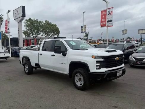 Used 2024 Chevrolet Silverado 2500 W/T w/ WT Convenience Package image 3