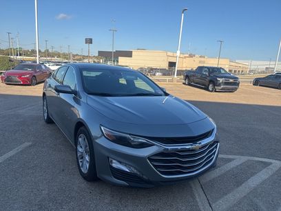 Used 2025 Chevrolet Malibu LT