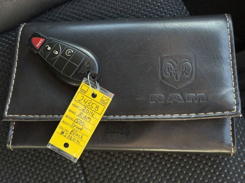 Used 2014 RAM 1500 Sport w/ Remote Start & Security Group image 40