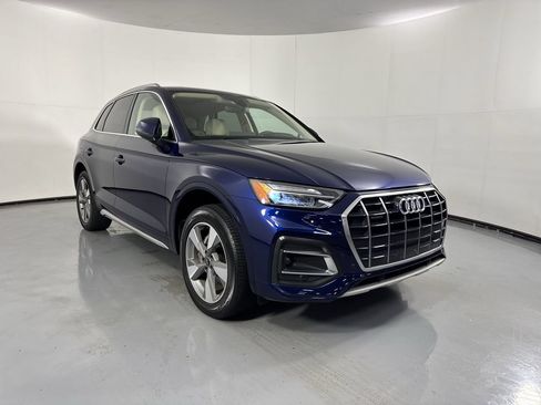 Used 2023 Audi Q5 2.0T Premium w/ Convenience Package AWD/4WD image 28