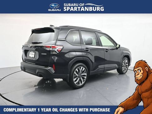 Certified 2025 Subaru Forester Touring w/ Popular Package - Touring AWD/4WD image 8