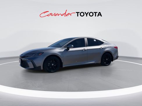 Certified 2026 Toyota Camry SE w/ Convenience Package image 4