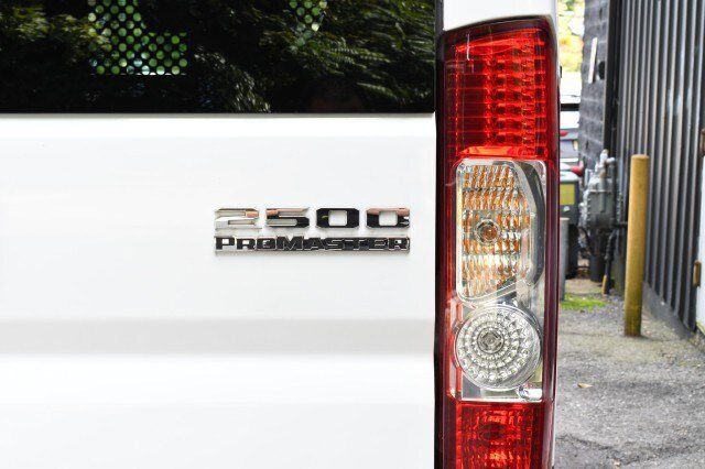 Used 2025 RAM ProMaster 2500 w/ U-Haul Equipment Group FWD image 12