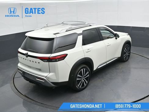 Used 2023 Nissan Pathfinder Platinum AWD/4WD image 52