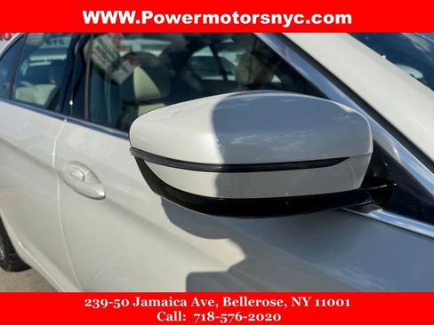 Used 2020 BMW 530i xDrive w/ Convenience Package AWD/4WD image 13
