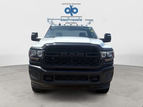Used 2024 RAM 3500 Tradesman AWD/4WD image 11