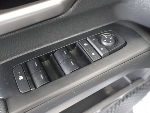 Used 2024 Toyota Tacoma TRD Off-Road AWD/4WD image 11