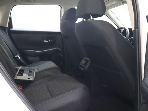Used 2025 Honda HR-V LX image 13