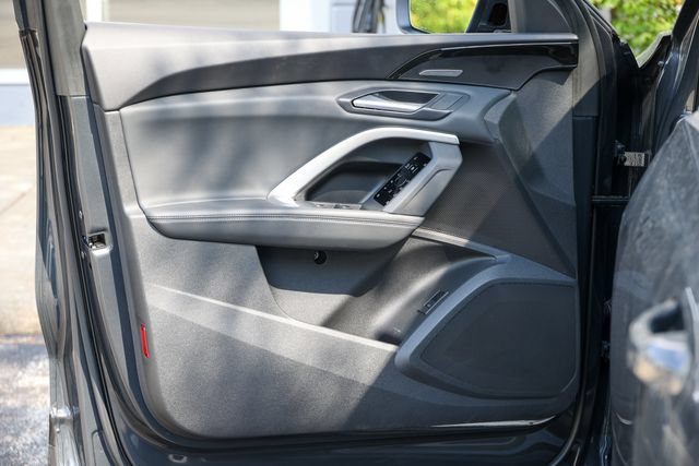 Certified 2025 Audi Q5 Premium AWD/4WD image 4