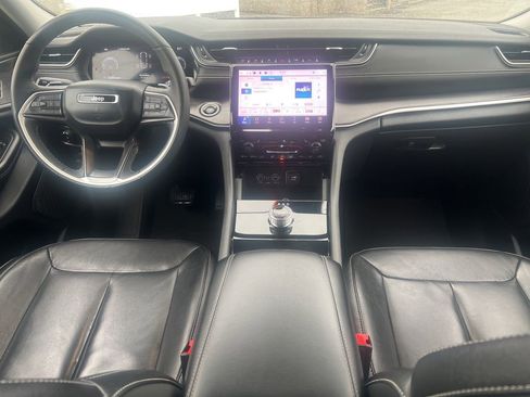 Used 2023 Jeep Grand Cherokee L Limited image 30