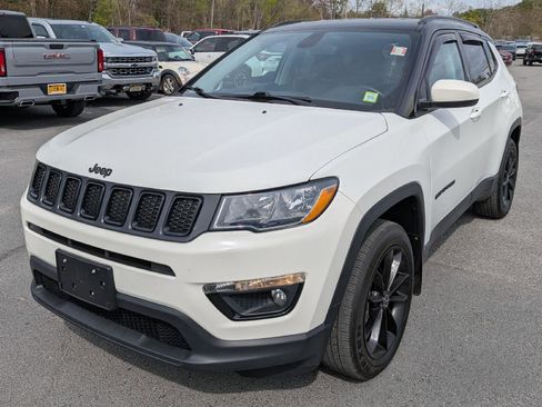 Used 2020 Jeep Compass Latitude AWD/4WD image 4