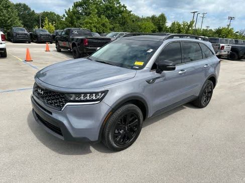 Used 2022 Kia Sorento S w/ Panoramic Sunroof Package AWD/4WD image 15