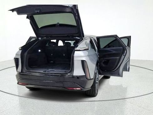 Used 2024 Cadillac Lyriq Sport RWD image 18