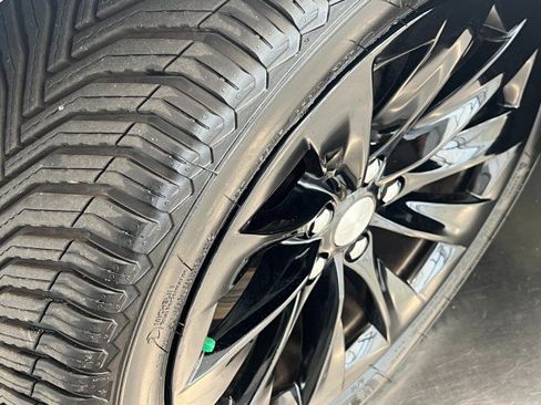 Used 2017 Tesla Model S 75D AWD/4WD image 34
