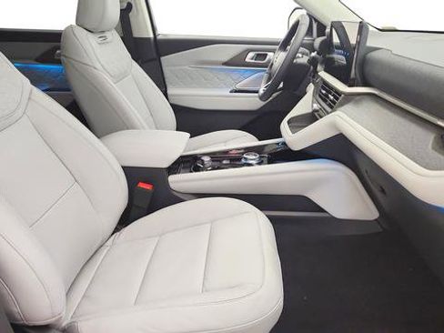 New 2026 Ford Explorer Platinum w/ LUX Leather Package AWD/4WD image 26