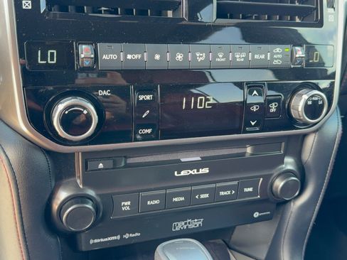 Used 2023 Lexus GX 460 Luxury w/ Accessory Package AWD/4WD image 22