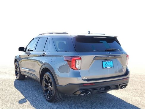 Used 2023 Ford Explorer ST w/ Equipment Group 401A image 3