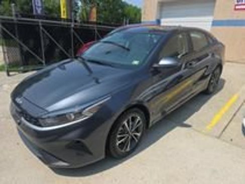 Used 2023 Kia Forte LXS FWD image 1