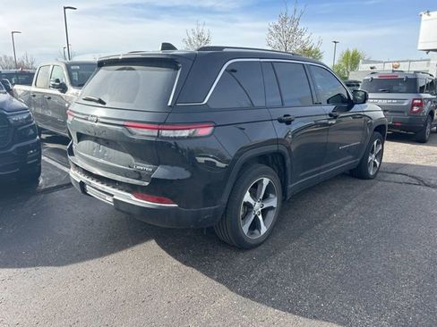 Used 2023 Jeep Grand Cherokee Limited AWD/4WD image 4