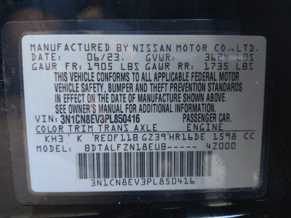 Used 2023 Nissan Versa SV FWD image 33