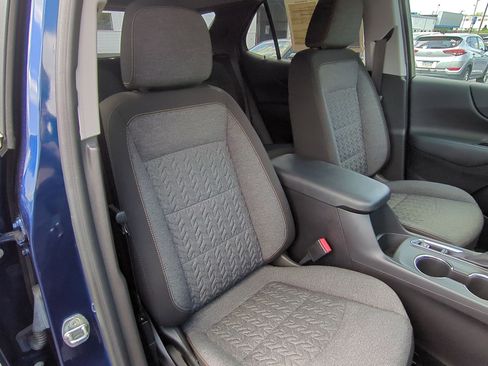 Certified 2022 Chevrolet Equinox LT image 28