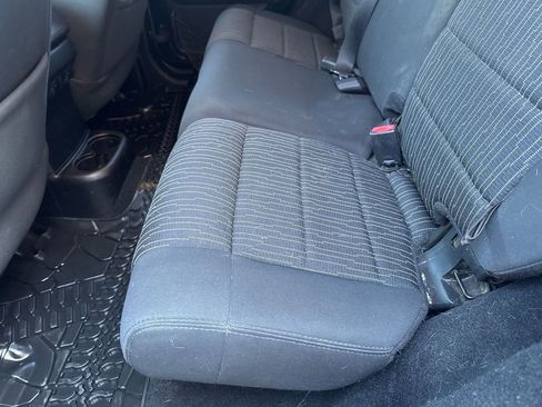 Used 2012 Jeep Wrangler Unlimited Rubicon w/ Connectivity Group image 39