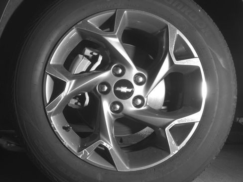 Used 2025 Chevrolet Trax LT w/ LT Convenience Package FWD image 12