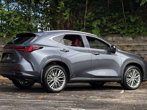 Certified 2025 Lexus NX 350 AWD w/ Accessory Package (2T) image 4