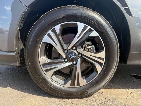 Used 2024 Subaru Crosstrek 2.0i Premium AWD/4WD image 17