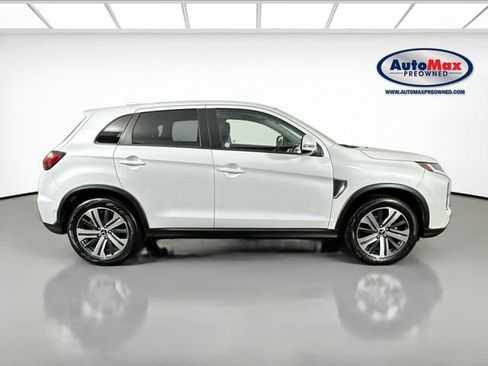 Used 2024 Mitsubishi Outlander Sport SE AWD/4WD image 9