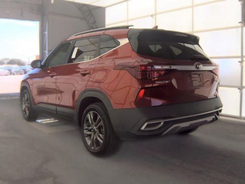 Used 2021 Kia Seltos S FWD image 4