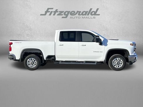 Used 2025 Chevrolet Silverado 2500 LT w/ Convenience Package image 3