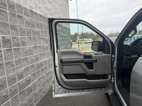 Used 2018 Ford F150 XL w/ Equipment Group 101A Mid image 9