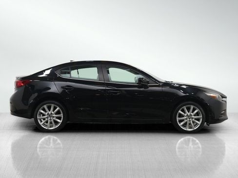 Used 2017 MAZDA MAZDA3 Touring w/ Popular Equipment Package FWD image 6