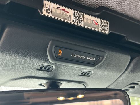 Used 2022 Jeep Wrangler Sport AWD/4WD image 33