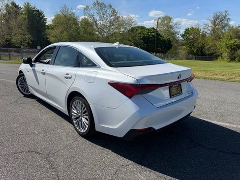 Used 2020 Toyota Avalon Limited w/ Advanced Safety Package FWD image 5