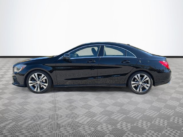Used 2015 Mercedes-Benz CLA 250 4MATIC image 3